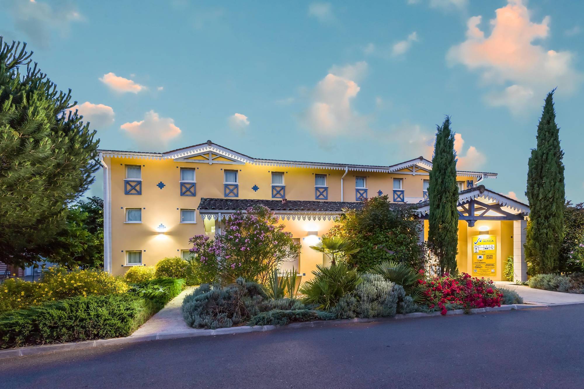 B&B Hotel Bordeaux Merignac Aeroport エクステリア 写真